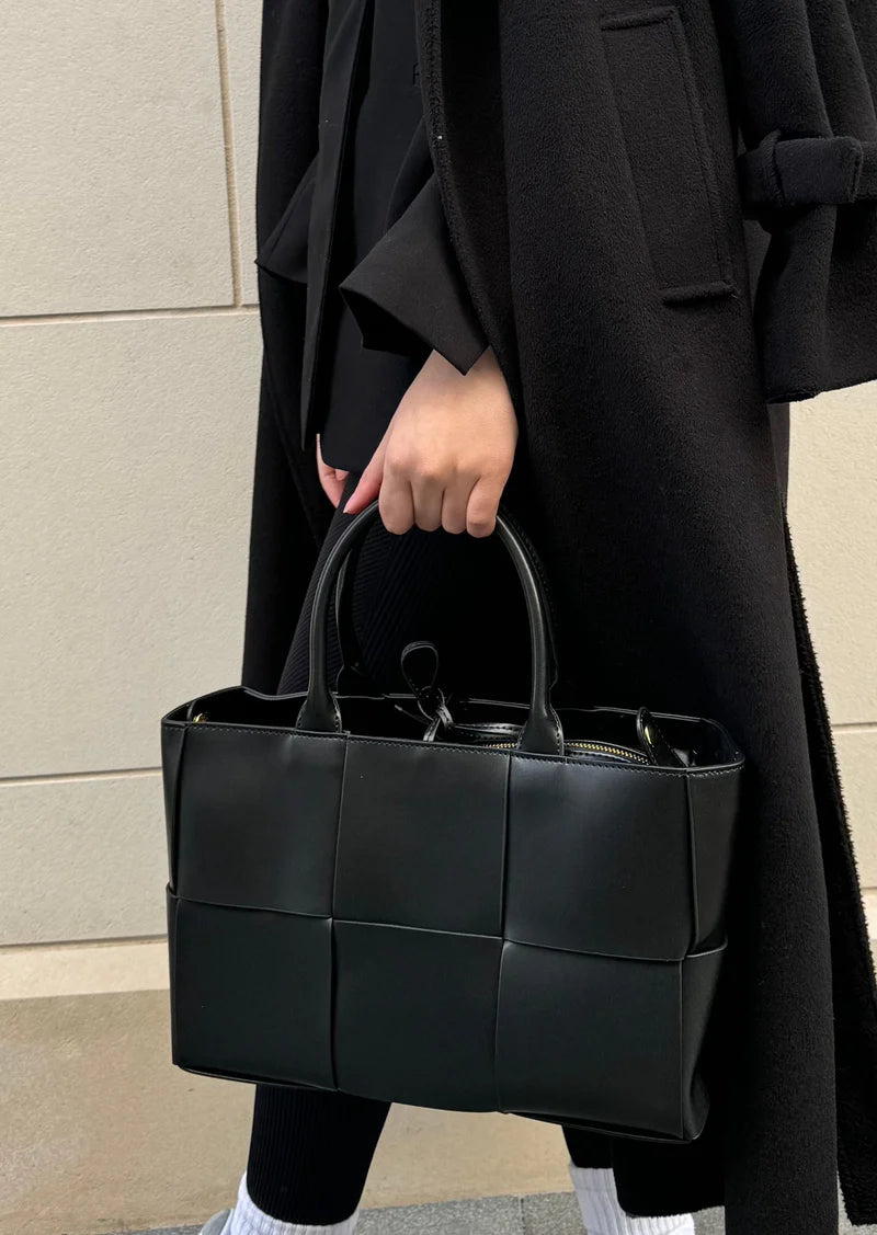 Leather Tote Bag Black – Her Tarza Uygun Zarif ve Kullanışlı Çanta